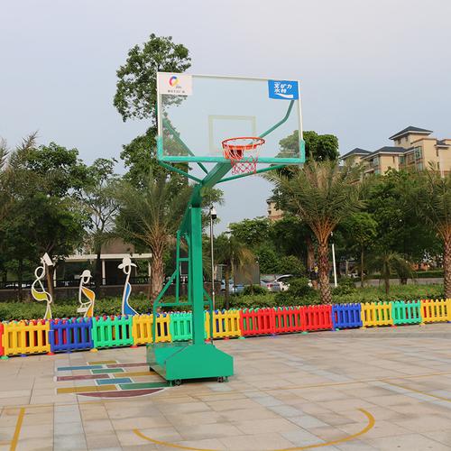 珠海安装篮球架一个多少钱 柏克体育厂家销售篮球架,球板,球框